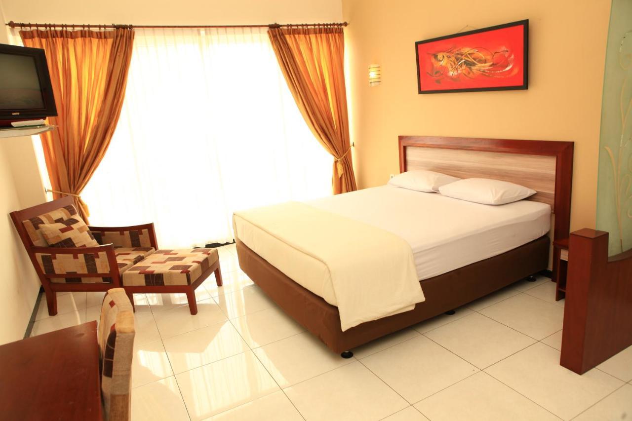 อารยา กราฮา เซมารัง Hotel เซอมารัง ภายนอก รูปภาพ