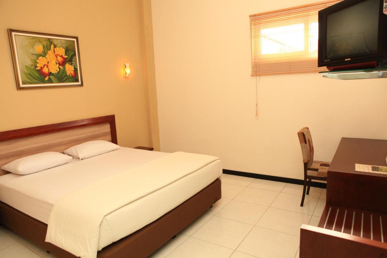 อารยา กราฮา เซมารัง Hotel เซอมารัง ภายนอก รูปภาพ